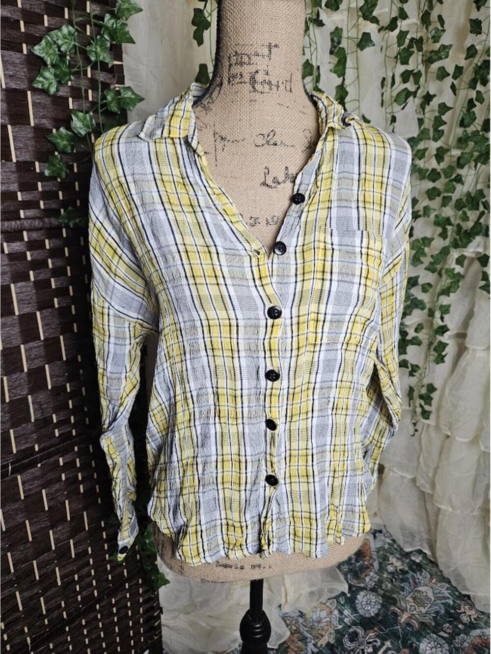 Vintage Yellow Plaid Button Up Shirt 90s Grunge Lightweight Style Top